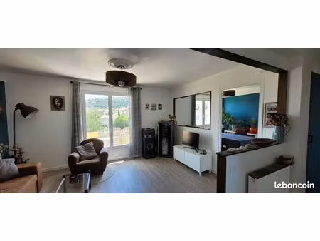 3 chambres avec balcon et cave - sans travaux