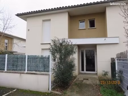 vente duplex 45m² avec jardin et double parking – villeneuve-tolosane 110 000 euros