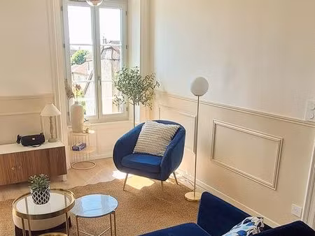 le saphir – superbe t3 meublé de standing • entièrement rénové • centre de poligny