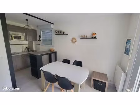 apt entièrement meublé