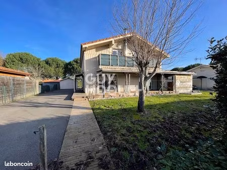 maison en bois 7 pièces 176 m²