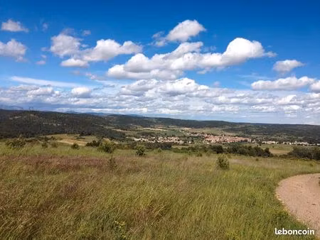 terrain 704 m² cruzy