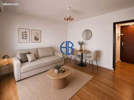 studio 1 pièce 24 m²