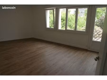 t3 lumineux de 80 m² au calme  avec garage et cave – quai de l’odet