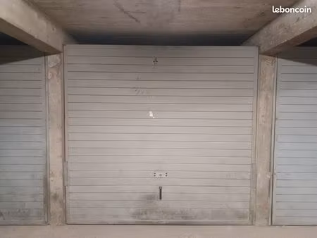 garage. 14m2. marechal foch-jean jaurès. grenoble