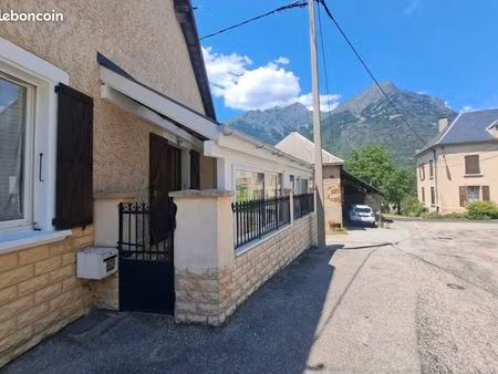 maison 3 pièces 50 m²