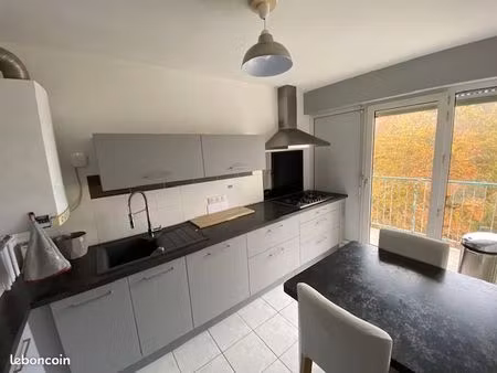 appartement 3 pièces 77 m²