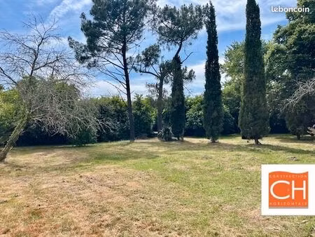 terrain 300 m² libourne