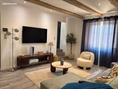 à louer – t2 meublé en excellent état à codolet – climatisé  avec grand dressing
