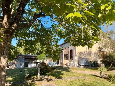maison individuelle à rénover sur terrain clos de 1550m2