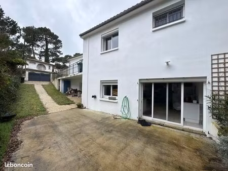 maison 5 pièces 159 m²