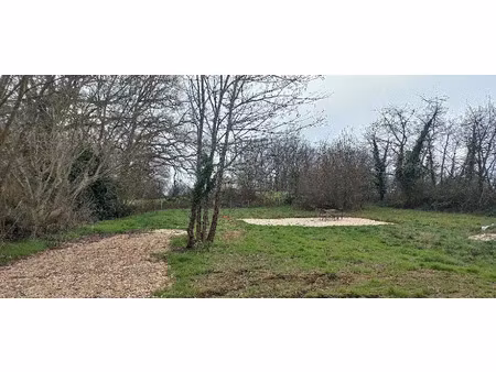 vente terrain 1793 m² à mussidan (24400)  29 000 €