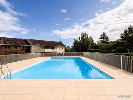 appartement f2 avec piscine