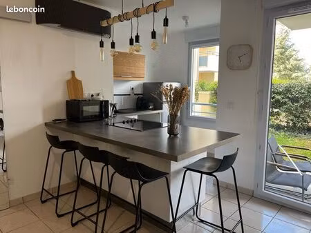 appartement t2 jardin piscine
