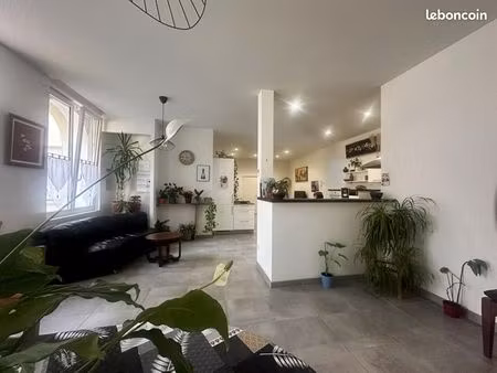 appartement 5 pièces 138 m²