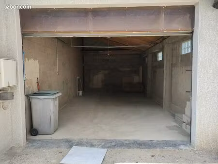 local/depot/entrepot