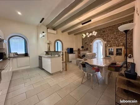 maison 4 pièces 164 m²
