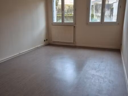 t2 proche du centre ville
