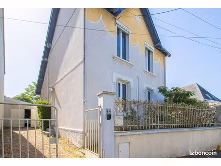 maison 6 pièces 93 m²
