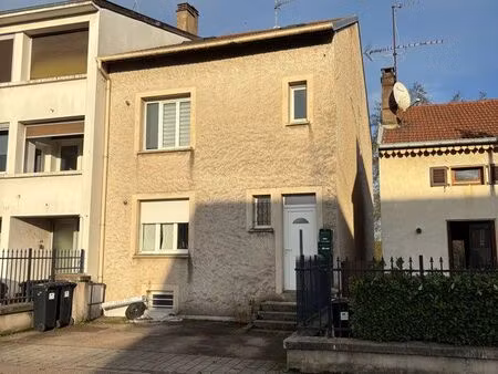 immeuble composé de deux appartements à blénod les pàm