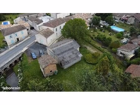 maison 10 pièces 165 m²