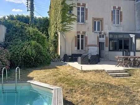 maison familiale 9 pièces 200 m²