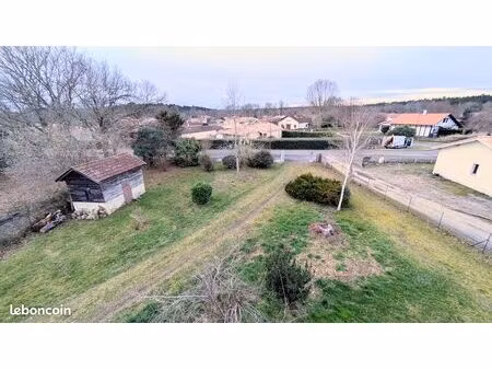 3 terrains constructibles 3275m²