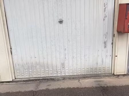 parking/box roanne