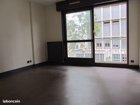 f1 de 30 m2 quartier place de gaulle