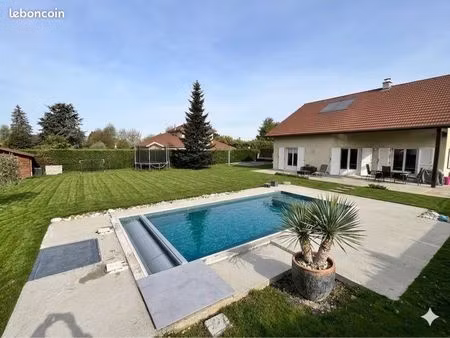 magnifique villa avec piscine