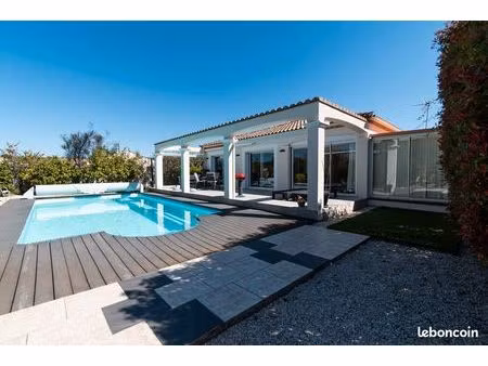 magnifique villa en bordure de campagne