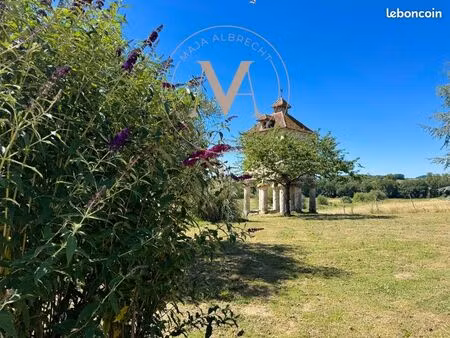 propriété 12 pièces 343 m²