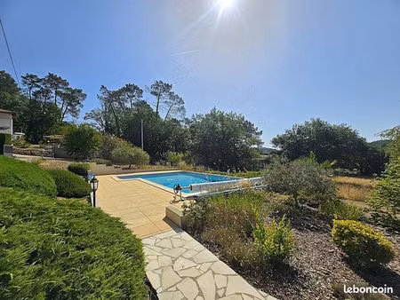 propriété 5 pièces 94 m²