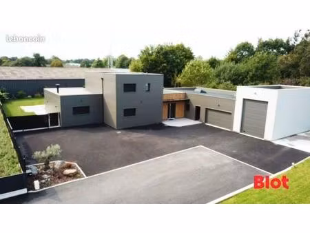 maison 5 pièces 200 m²