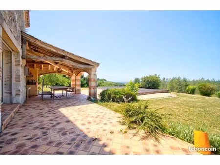 propriété 10 pièces 404 m²