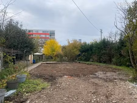 terrain constructible