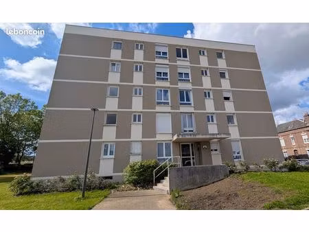 studio 1 pièce 30 m²