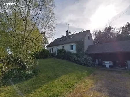 maison individuelle située à 6kms de la commune de soudan et à 12kms de la gare de château