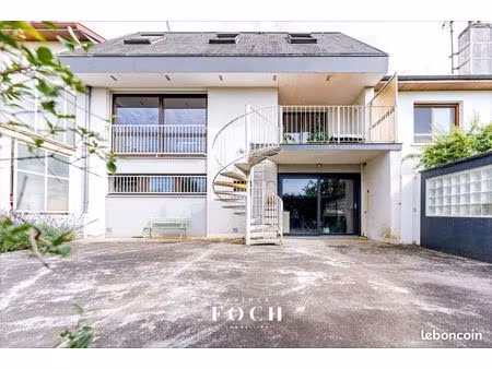maison 6 pièces 168 m²