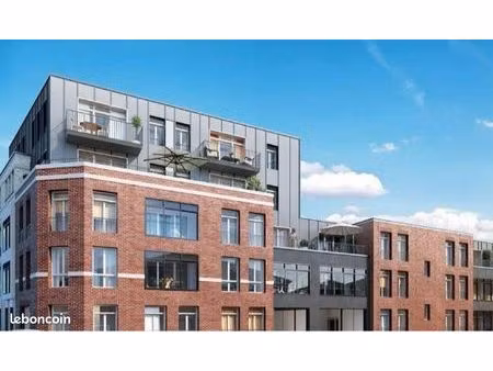 appartement dans immeuble récent proche métro et tramway