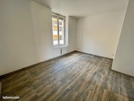 studio 1 pièce 21 m²