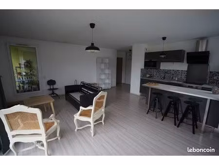 appartement 3 pièces 65 m²