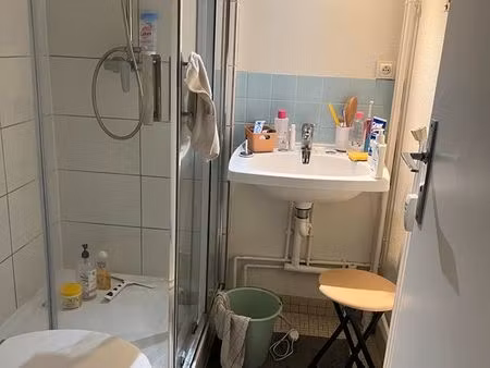 ideal etudiant studette 17 m2 non meublée rue léon gambetta