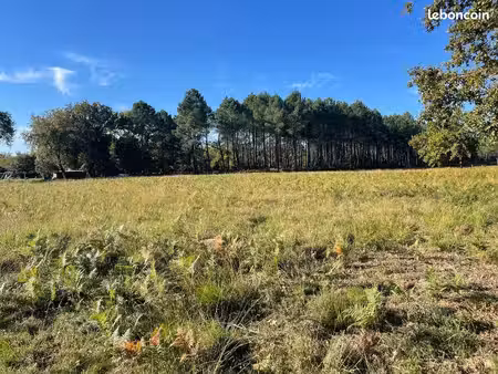 terrain 573 m² le porge