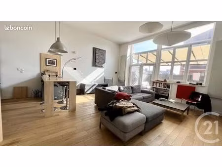 appartement 2 pièces 64 m²