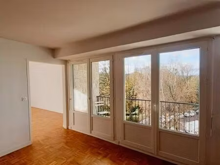 appartement 4 pièces 82 m²