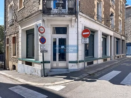 local commercial 68 m² dinard