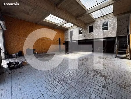 local 150 m² maubeuge