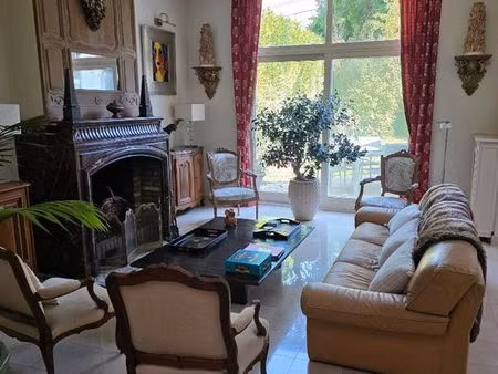 maison 8 pièces 290 m²