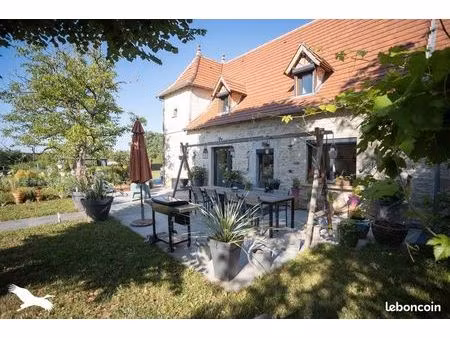 maison 4 pièces 110 m²